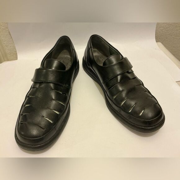 Mephisto Black Leather Sandals size 10 main image 8